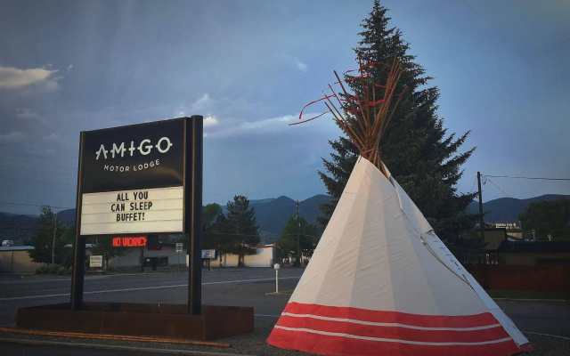 The Amigo Motor Lodge