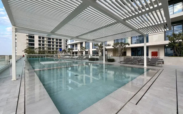 2BR Emaar Beachfront Full Sea Skyline Views