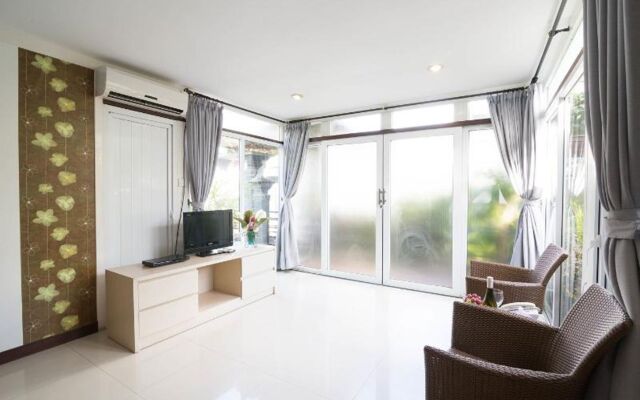 Aqua Bali Villa
