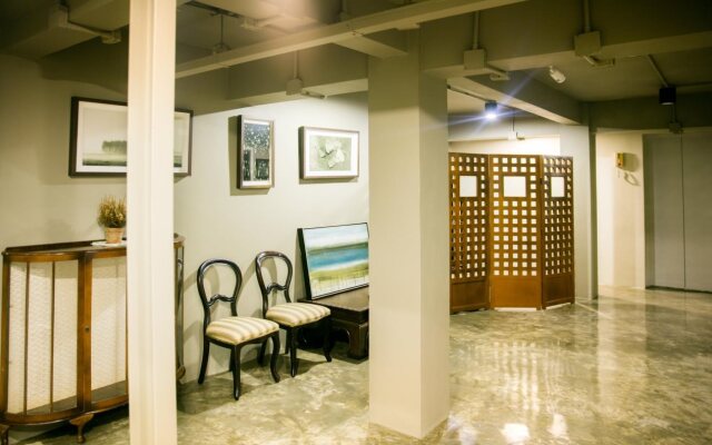 Collection O The Spades Hostel