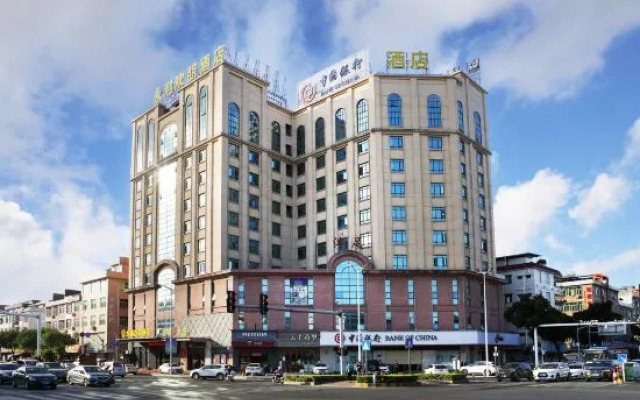 Yongli Huanpeng Hotel (Qiaotou Square)