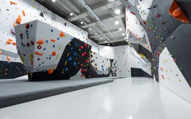 INVENTIST Hotel Sports Academy