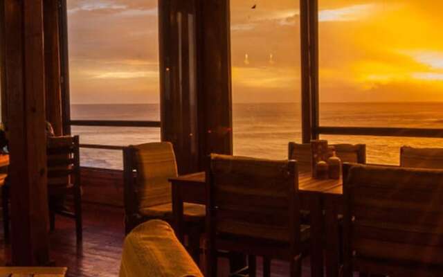 Magnific Rock - Surf Resort & Yoga Retreat Nicaragua - Hostel