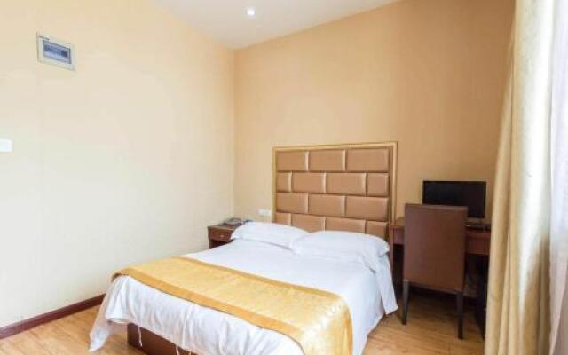 Puqing Business Hotel