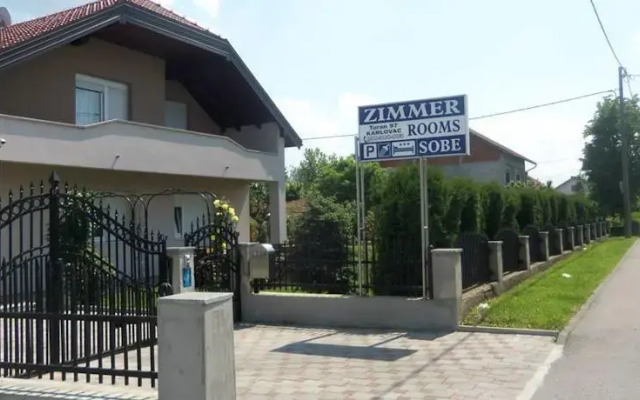 Rooms Zimmer Karlovac