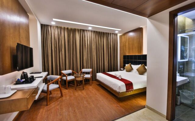 The Royal Grand