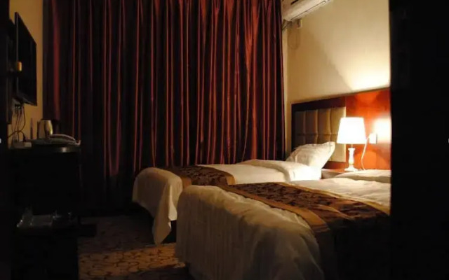 Maple Leaf Guest House