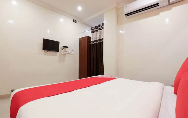 Vishnu Priya Residency By OYO Rooms