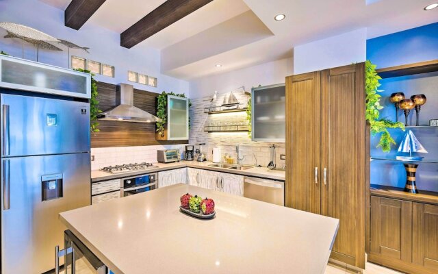 Luxe Puerto Vallarta Condo, Steps From it All