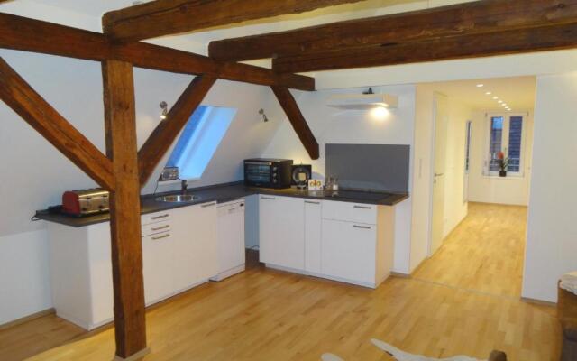 New Business Apartment with Flair