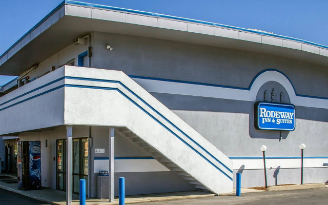 Rodeway Inn & Suites Roseburg