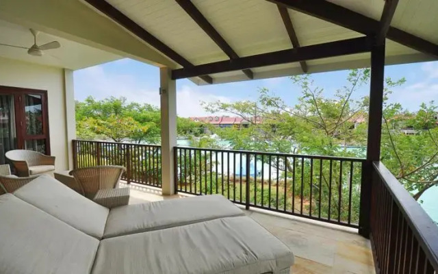 Luxury Apartment on Seychelles