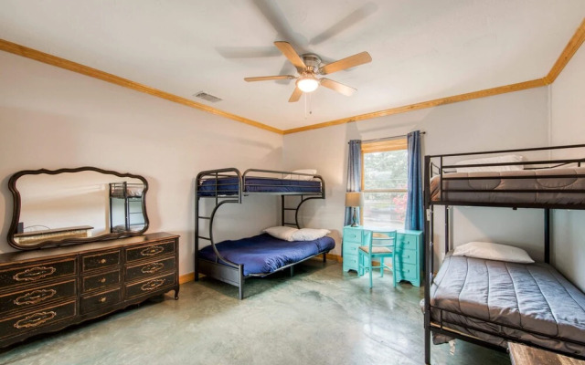 River Oaks Lookout - Unit B