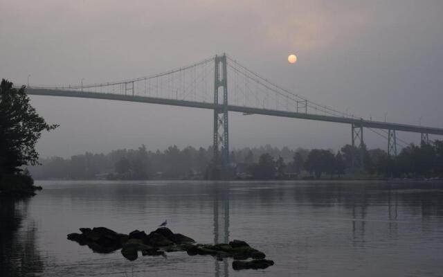 Holiday Inn Express Hotel & Suites Watertown-Thousand Island by IHG