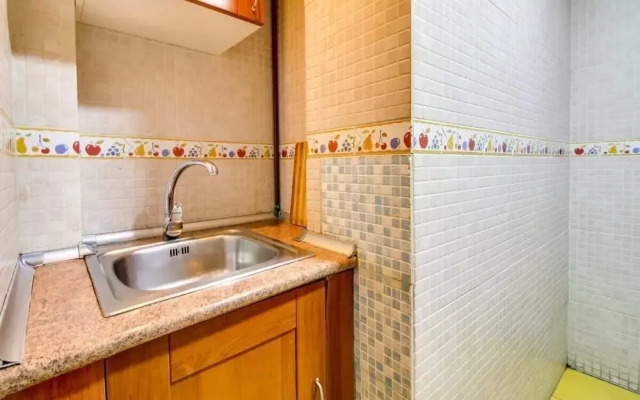 Modern 2 Bedroom in Poble Sec, 7 Minutes to Metro