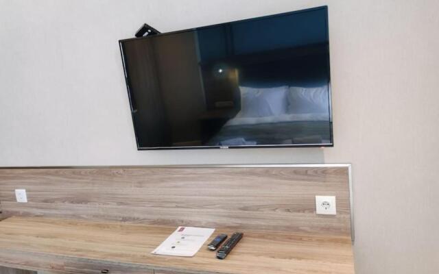 Leo Group BEST STUDIO 2307 Alliance Palace