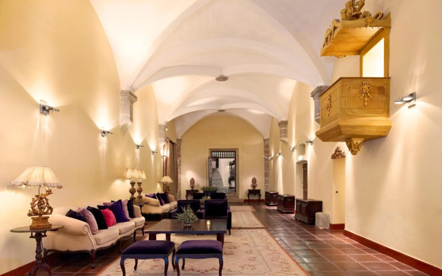 Convento do Espinheiro, Historic Hotel & Spa