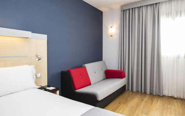 Holiday Inn Express Barcelona - Sant Cugat by IHG