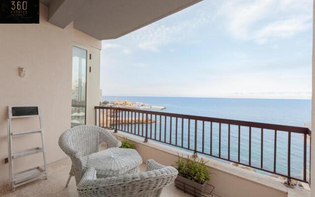 Breathtaking Seafront 3BD, Sliema coast by 360 Estates