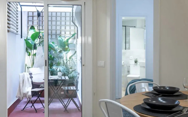Vicens Gem Private Terrace HS Wi-fi in Gracia by Myrentalhost