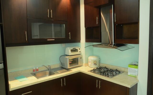 Gandaria Heights Apartment with Mall Access
