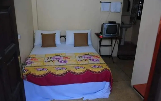 Manimalar Lodge