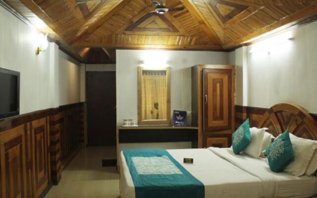 OYO Premium Near Zoo Nainital