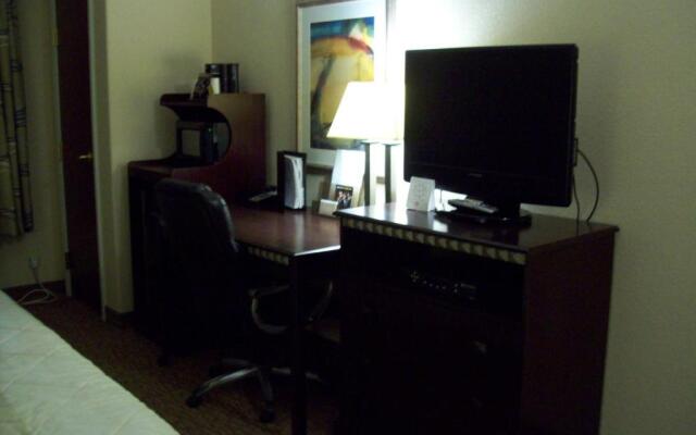 Magnolia Inn & Suites