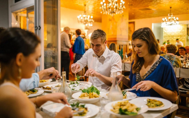 Empire Apartment Hotel