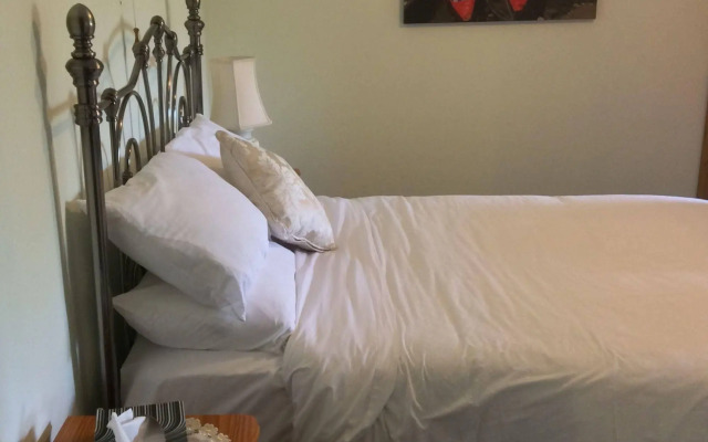 Orchard Manor - Guest house
