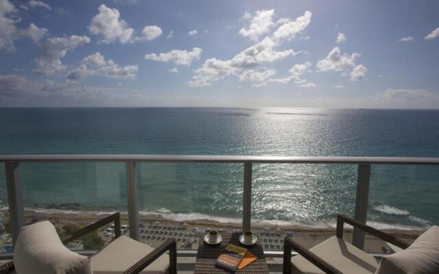 Hyde Beach Residence