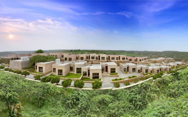 The Lalit Mangar