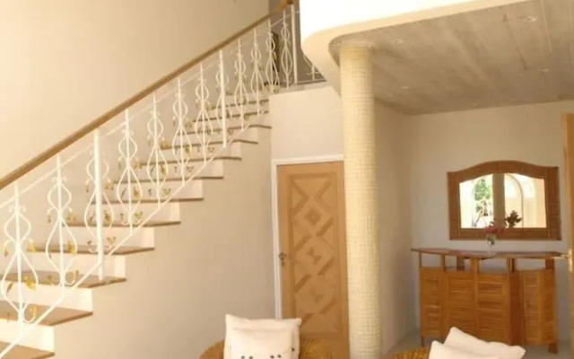 Mullins Heights Villa- 4Bed Penthouse