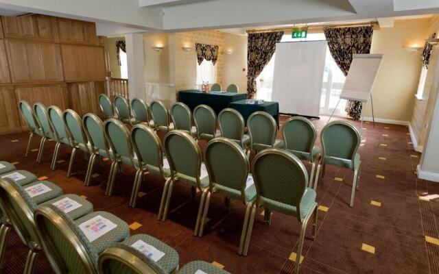 The Pear Tree Inn & Country Hotel