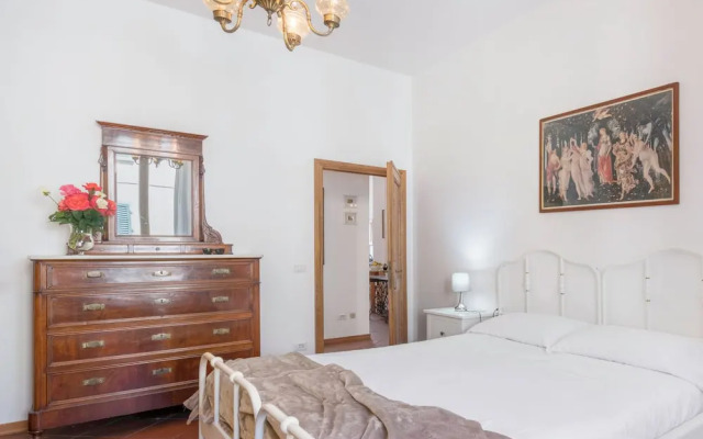 Chiara Apartment In Porta San Frediano