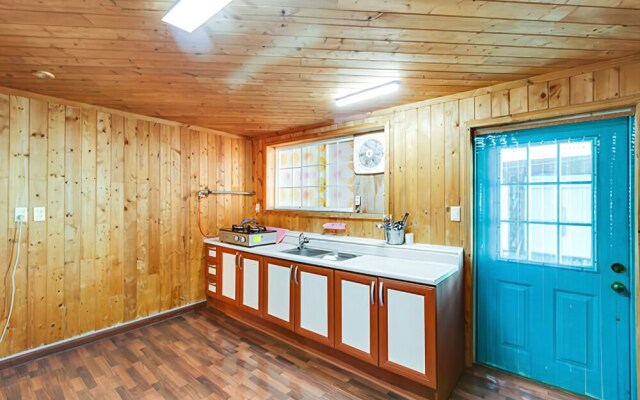 Gapyeong Gold Castle Pension