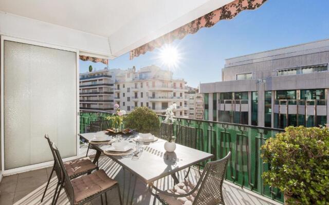 Mariott Area: Sunny 2 Beds /2 Baths