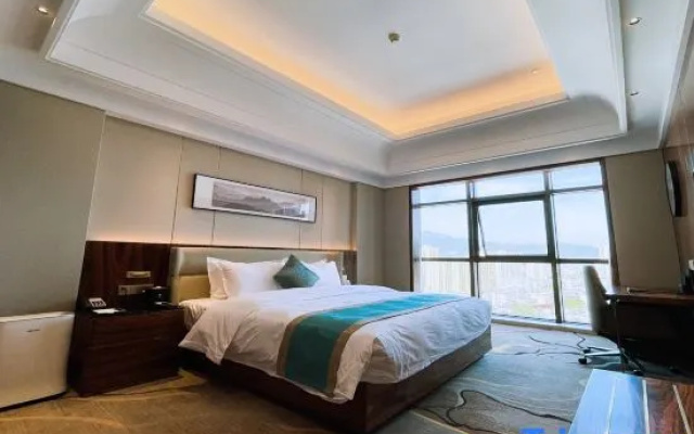 Ying Shan Hong Jinling Grand Hotel