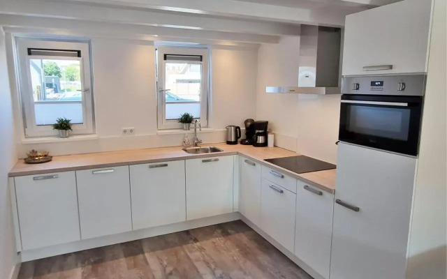 DJV86 NEW Modern holiday home in central location