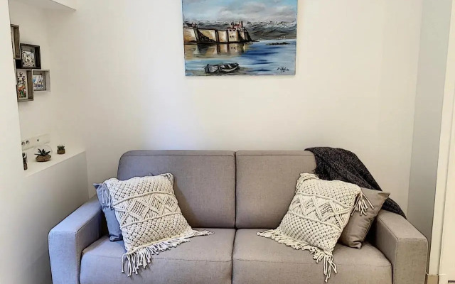 Charming flat in Old Antibes - 50m from the sea