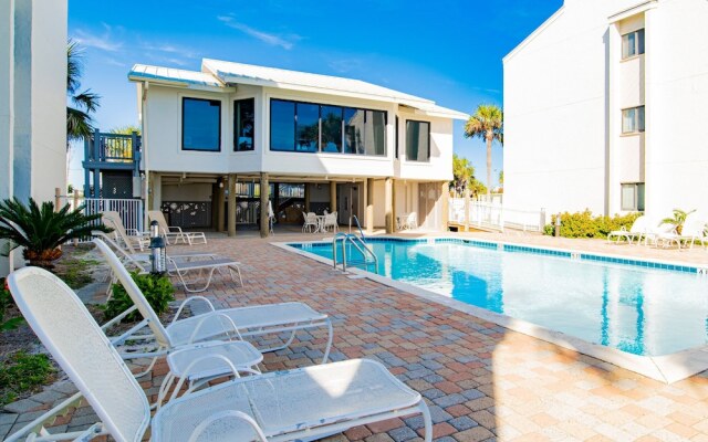 Shipwatch Surf & Yacht by Southern Vacation Rentals