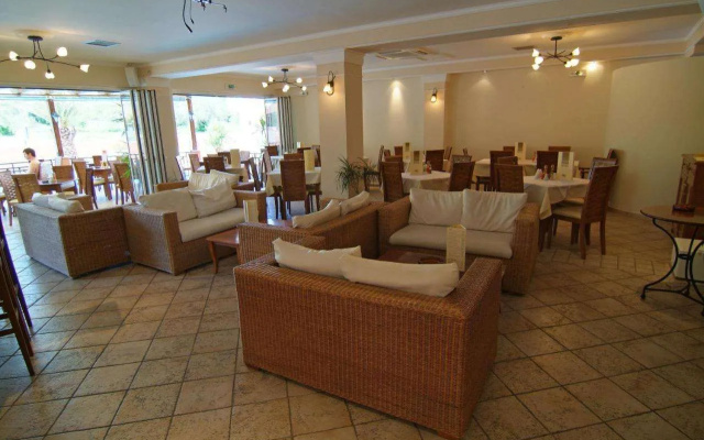 Joy Hotel