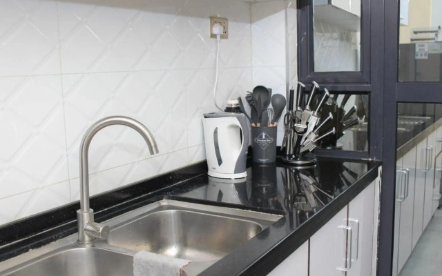 Stay.Plus Ndemi Gardens 3 Bedroom Apartment