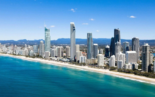 voco Gold Coast by IHG