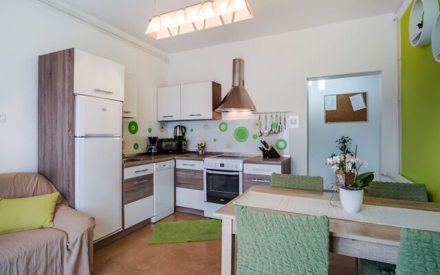 Ani 2 - Apartment Ani 2