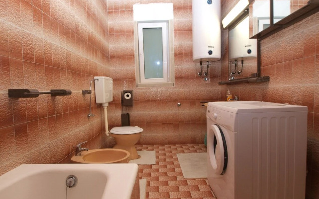 Apartment 1198