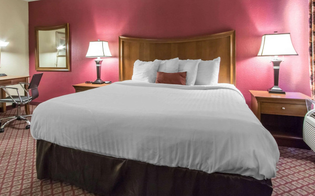 Econo Lodge Inn & Suites Joplin