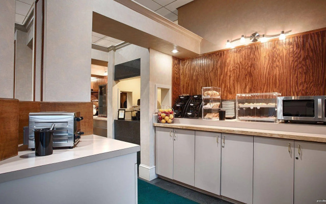 Best Western Gateway Adirondack Inn