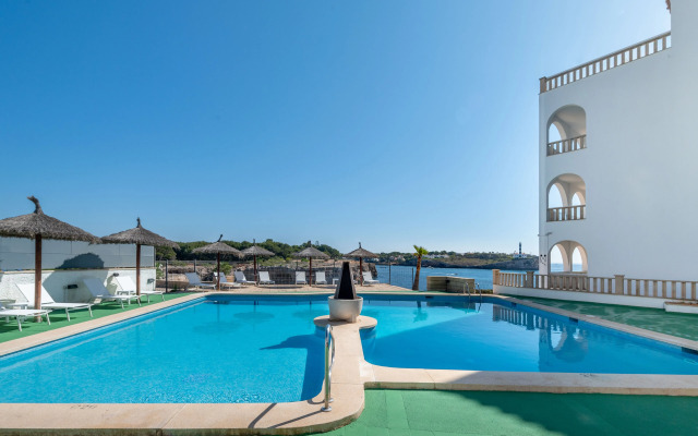 Orange Colom Seaside Apartments