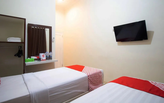 OYO 765 Wisma Andalas Asri Syariah